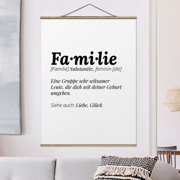 Stoffbild mit Posterleisten - Die Definition von Familie - Hochformat 3:4