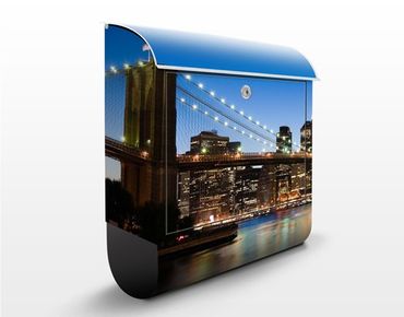 Briefkasten mit Zeitungsfach - Brooklyn Brücke in New York - Wandbriefkasten