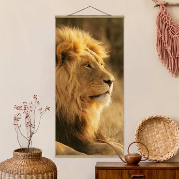 Stoffbild mit Posterleisten - Löwenkönig - Hochformat 1:2