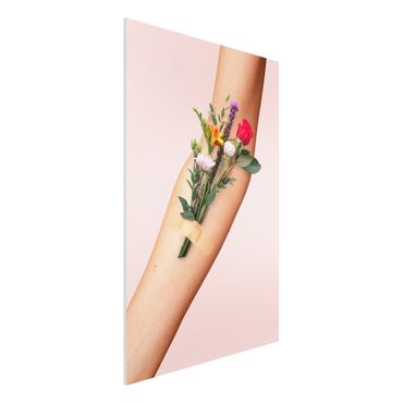 Forex Fine Art Print - Jonas Loose - Arm mit Blumen - Hochformat 3:2