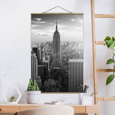 Stoffbild mit Posterleisten - Manhattan Skyline - Hochformat 2:3