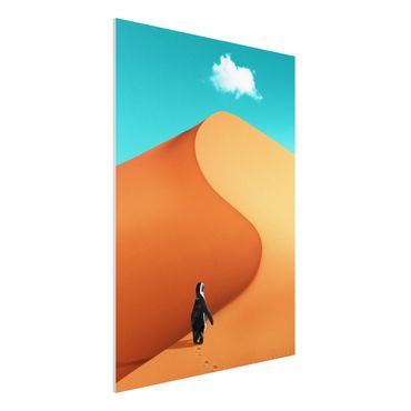 Forex Fine Art Print - Jonas Loose - Wüste mit Pinguin - Hochformat 4:3