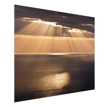 Forex Fine Art Print - Sonnenstrahlen über dem Meer - Querformat 3:4