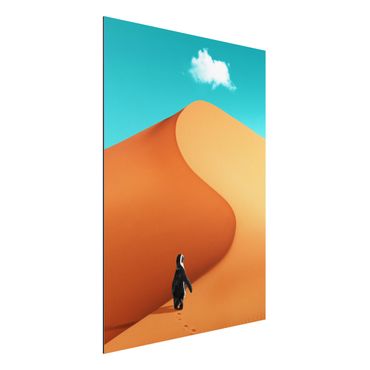 Aluminium Print - Jonas Loose - Wüste mit Pinguin - Hochformat 4:3