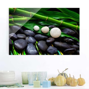 Glasbild - Grüner Bambus mit Zen Steinen - Querformat 2:3