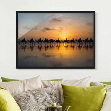 Bild mit Rahmen - Kamele im Sonnenuntergang - Querformat 3:4