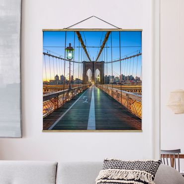 Stoffbild mit Posterleisten - Morgenblick von der Brooklyn Bridge - Quadrat 1:1