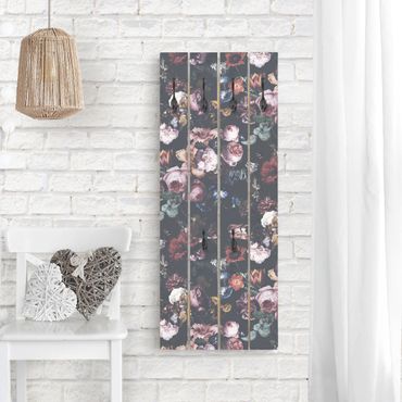 Wandgarderobe Holzpalette - Altmeisterliche Blüten mit Tulpen und Rosen auf Dunkelgrau