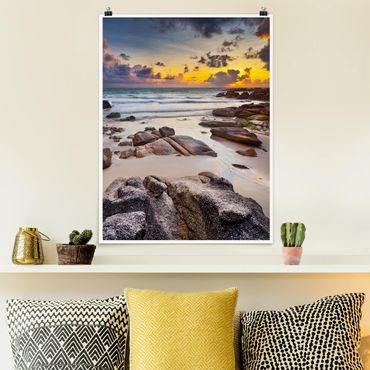 Poster - Strand Sonnenaufgang in Thailand - Hochformat 3:4