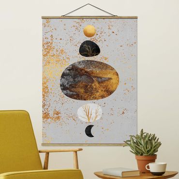 Stoffbild mit Posterleisten - Elisabeth Fredriksson - Sonne und Mond in Goldglanz - Hochformat 3:4