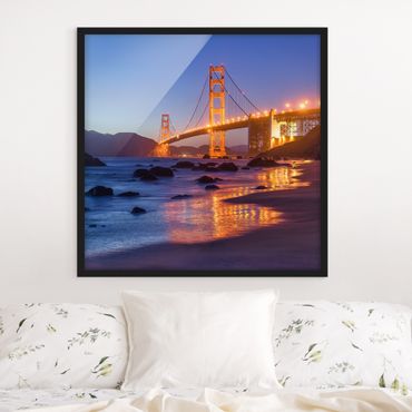 Bild mit Rahmen - Golden Gate Bridge am Abend - Quadrat