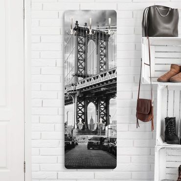 Garderobe - Manhattan Bridge in America