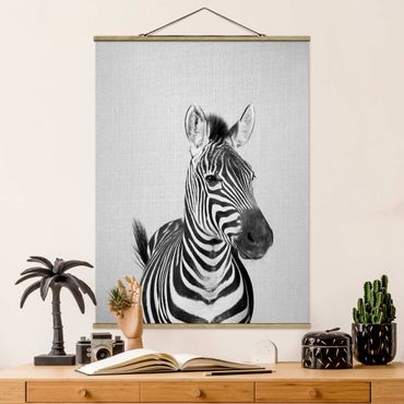 Stoffbild mit Posterleisten - Zebra Zilla Schwarz Weiß - Hochformat 3:4