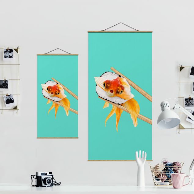 Wanddeko Kulinarisch Sushi mit Goldfisch