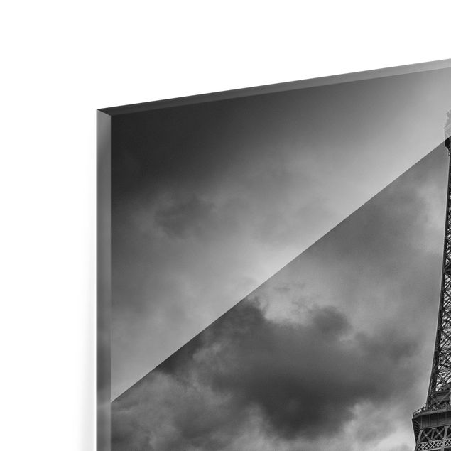 Glasrückwand Küche Eiffelturm vor Wolken schwarz-weiß