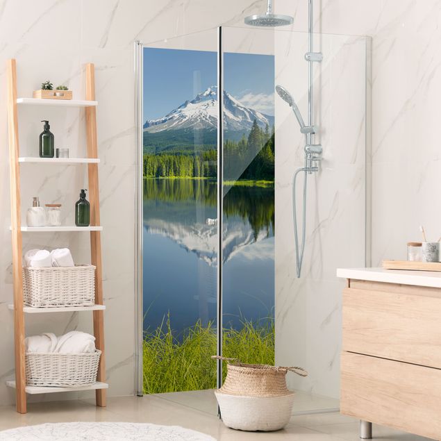 Wanddeko Büro Vulkan mit Wasserspiegelung