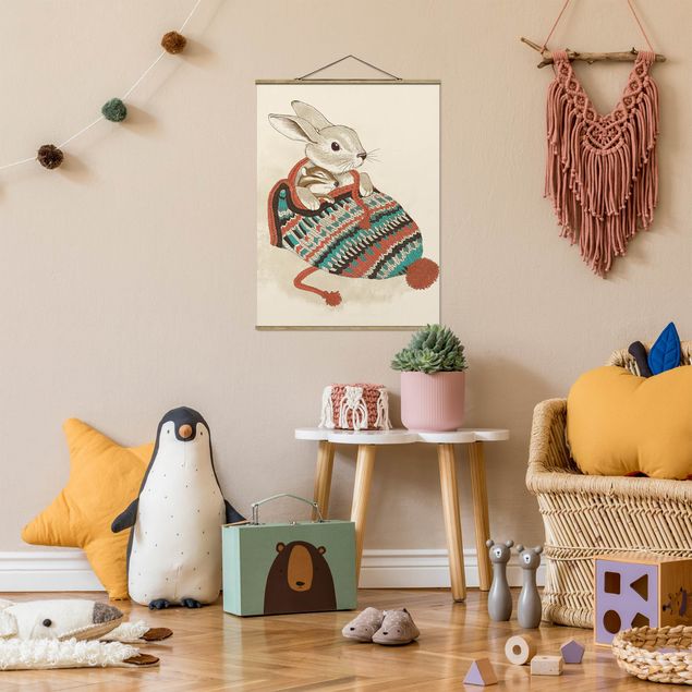Wanddeko Schlafzimmer Illustration Kuschelnder Hase in Mütze