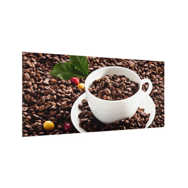 Deko Kulinarisch Kaffeetasse mit gerösteten Kaffeebohnen
