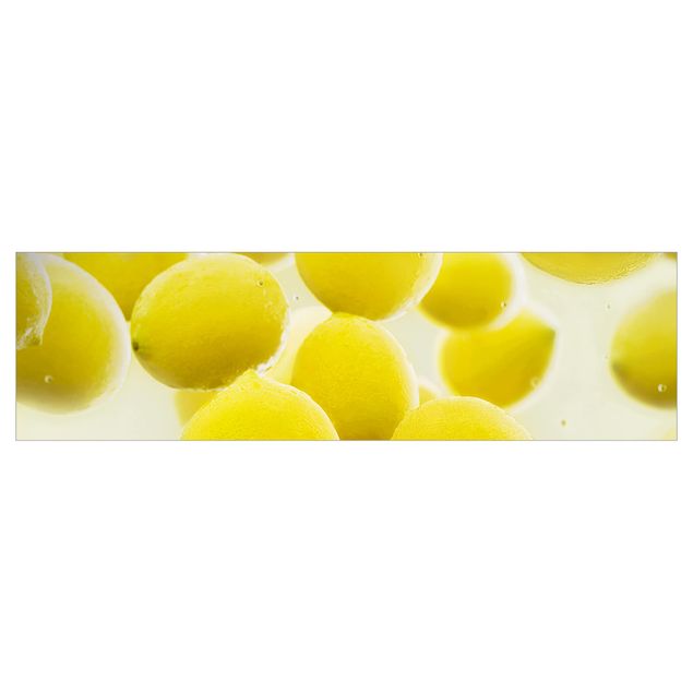 Küchenrückwand - Zitronen im Wasser