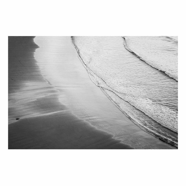 Wanddeko Flur Leichter Wellengang am Strand Schwarz Weiß
