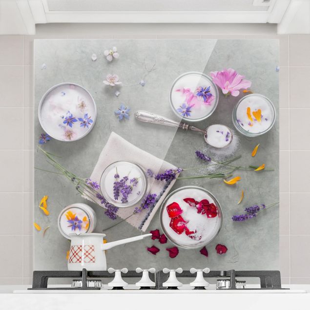 Wanddeko Küche Essbare Blüten mit Lavendelzucker