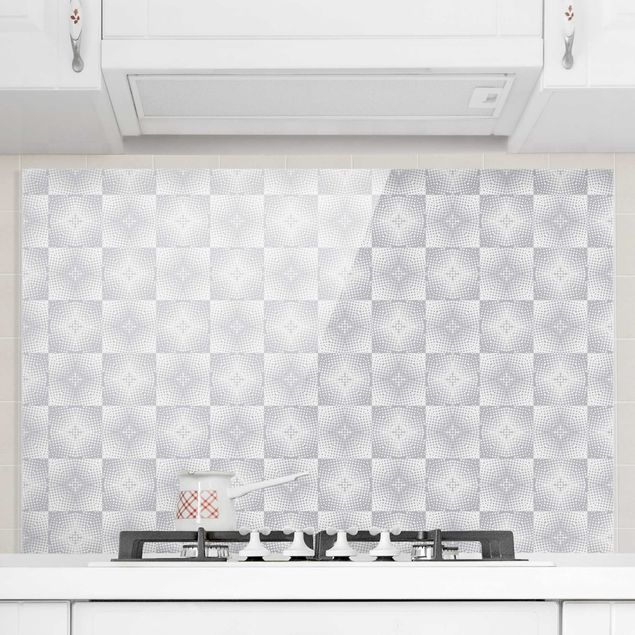 Wanddeko Küche Geometrisches Kachelmuster in Grau