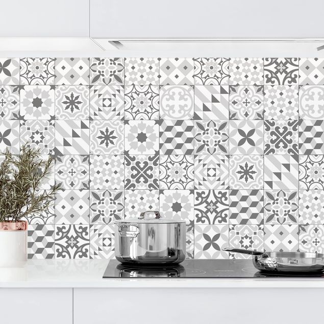 Wanddeko Küche Geometrischer Fliesenmix Grau