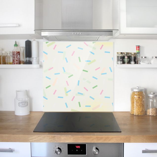 Küchen Deko Buntes Konfetti aus Pastellstreifen