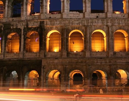 Wanddeko Gäste WC Colosseum in Rom bei Nacht