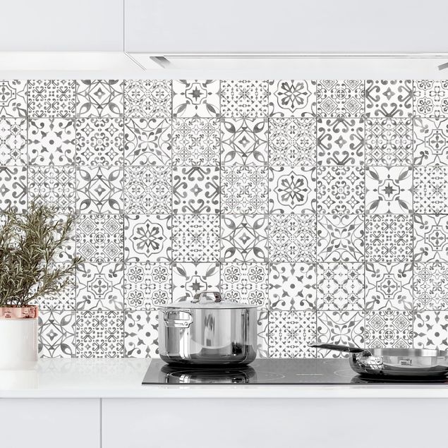 Küche Dekoration Musterfliesen Grau Weiß