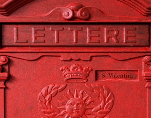 Postkasten rot Länderbriefkasten in Italien