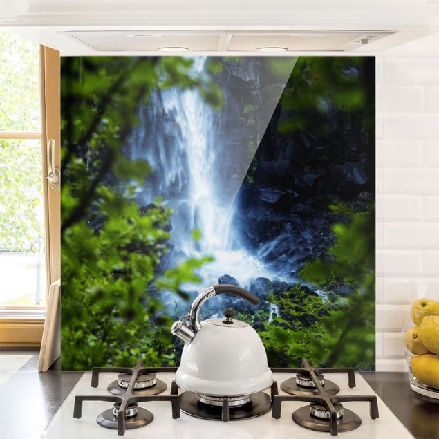 Küche Dekoration Blick zum Wasserfall