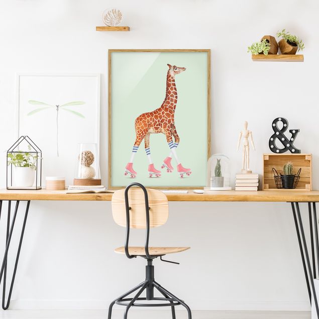 Wanddeko Küche Giraffe mit Rollschuhen