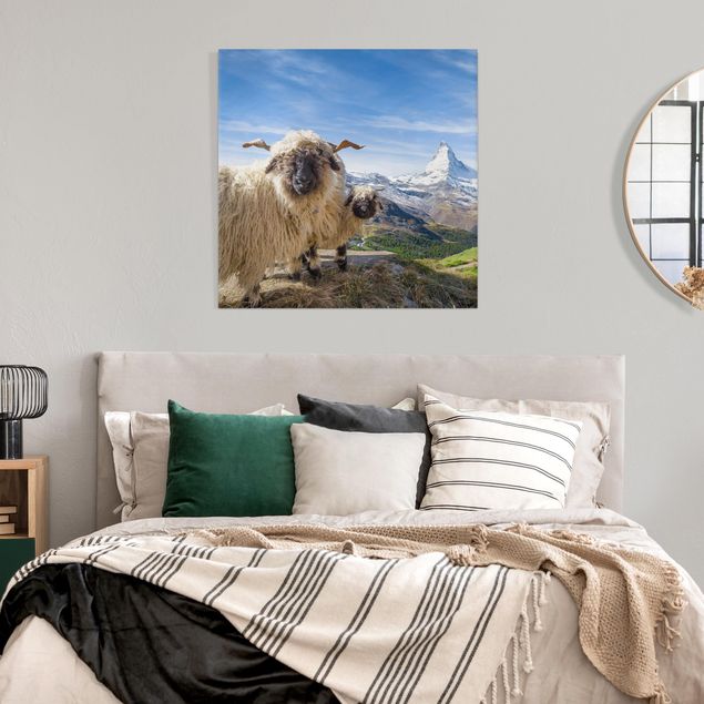 Wanddeko Schlafzimmer Schwarznasenschafe von Zermatt