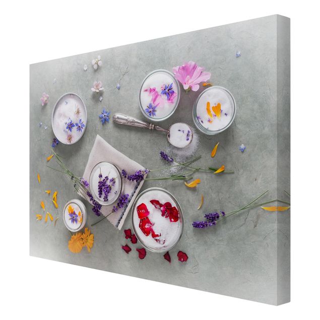 Leinwand Blumen Essbare Blüten mit Lavendelzucker