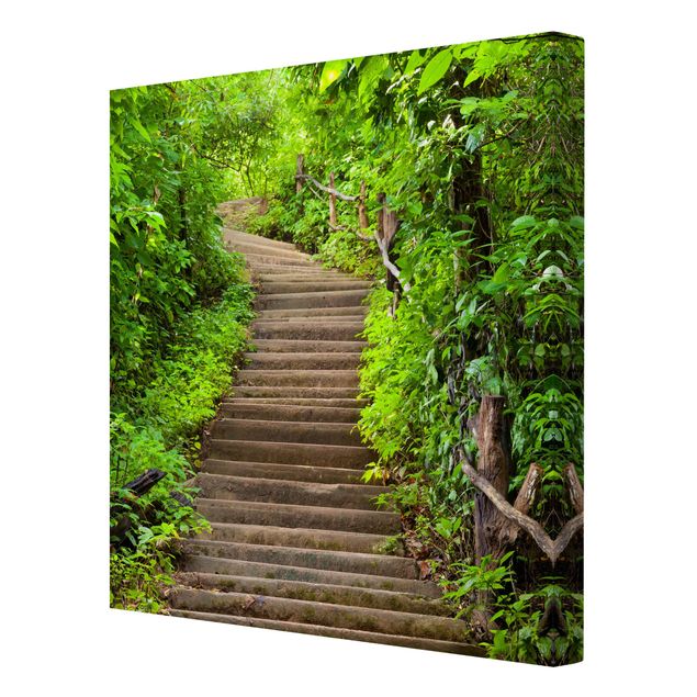 Wanddeko grün Treppenaufstieg im Wald
