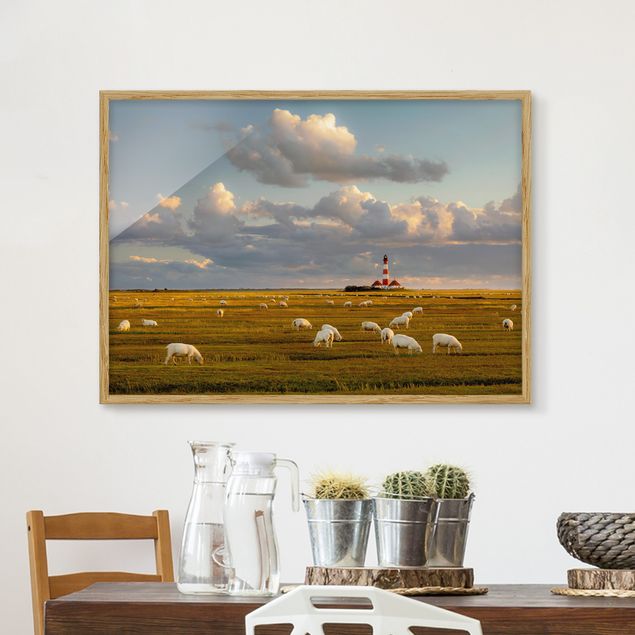 Strandbilder mit Rahmen Nordsee Leuchtturm mit Schafsherde