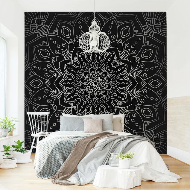 Wanddeko Schlafzimmer Mandala Blüte Muster silber schwarz