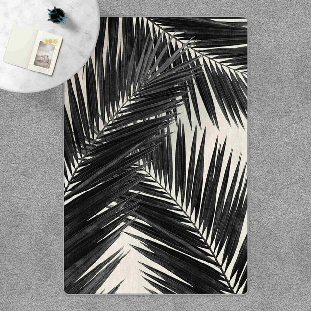 Wanddeko Schlafzimmer Blick durch Palmenblätter schwarz weiß