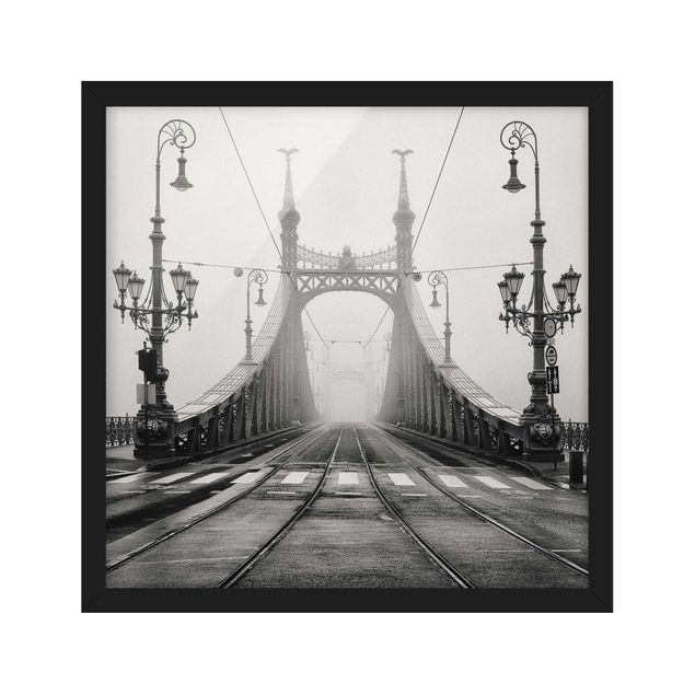 Wanddeko Flur Brücke in Budapest
