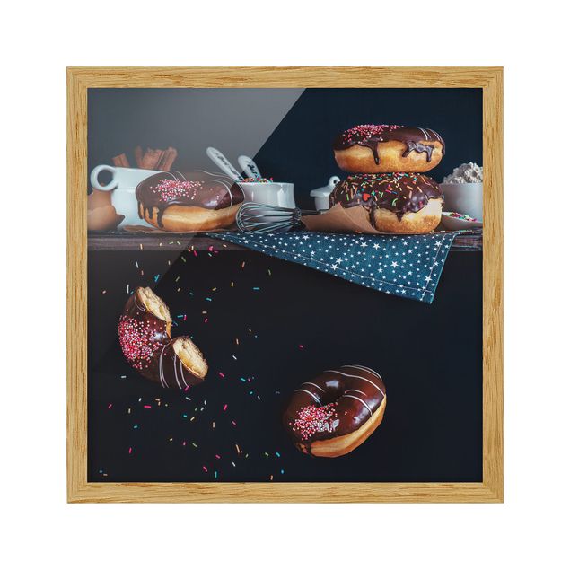 Wanddeko schwarz Donuts vom Küchenregal