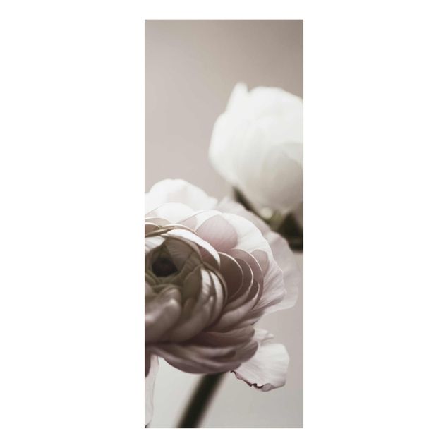 Wanddeko Esszimmer Dunkle Blüte im Fokus