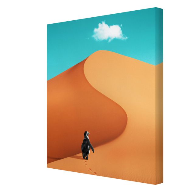 Wanddeko orange Wüste mit Pinguin