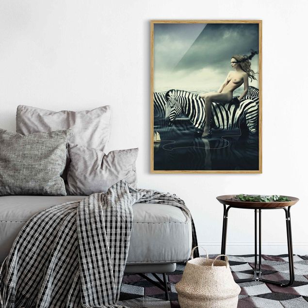 Wanddeko Flur Frauenakt mit Zebras