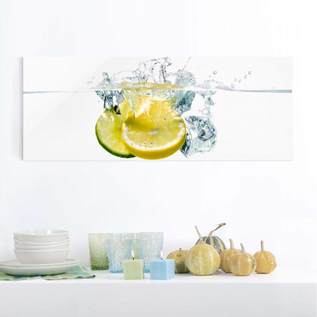 Wanddeko Esszimmer Zitrone und Limette im Wasser