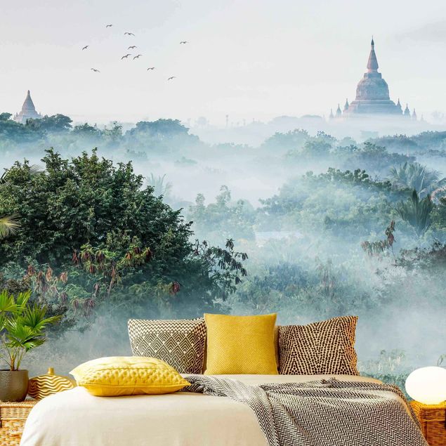 Wanddeko Flur Morgennebel über dem Dschungel von Bagan