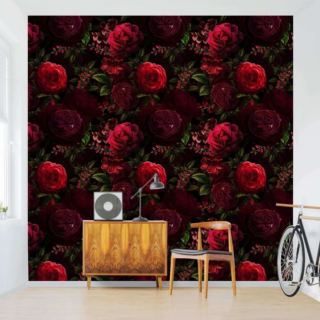 Wanddeko Wohnzimmer Rote Rosen vor Schwarz