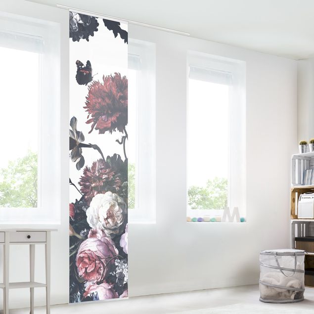 Wanddeko Wohnzimmer Altmeisterlicher Blumenrausch mit Rosen Bouquet