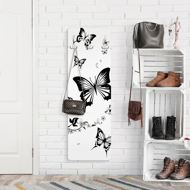 Wanddeko Mädchenzimmer Blumen und Schmetterlinge