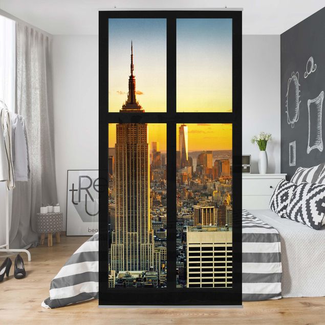 Wanddeko Flur Fensterblick Manhattan Skyline Sonnenuntergang